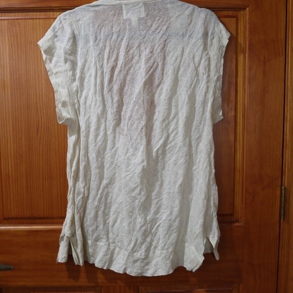 Banana Republic Heritage Beaded Gauze Vneck Low Cut Top LG - Picture 3 of 15